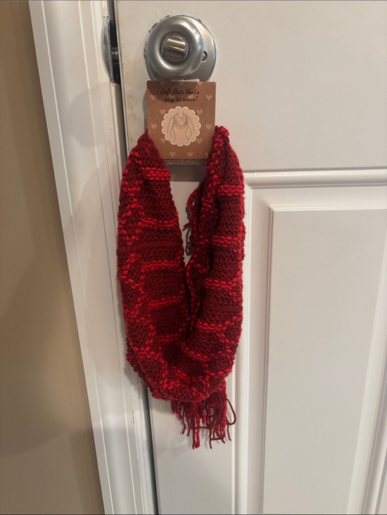 Britt'S Knits Accessories - Cozy Red Knit Infinity Scarf with Textured Stitching